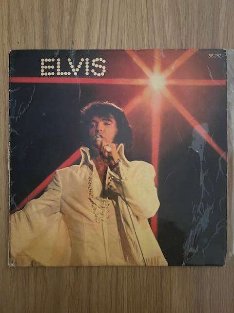 Record: Elvis Presley. You'll never walk alone. 1971