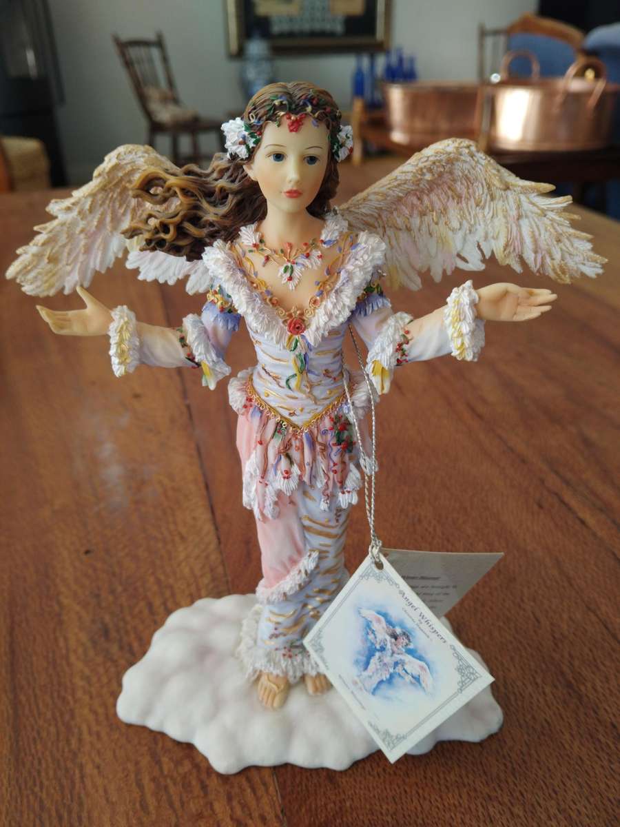 Rare Ltd Ed Figurine - Winter Blessings Angel Whispers by Christine Haworth - Leonardo Collection.