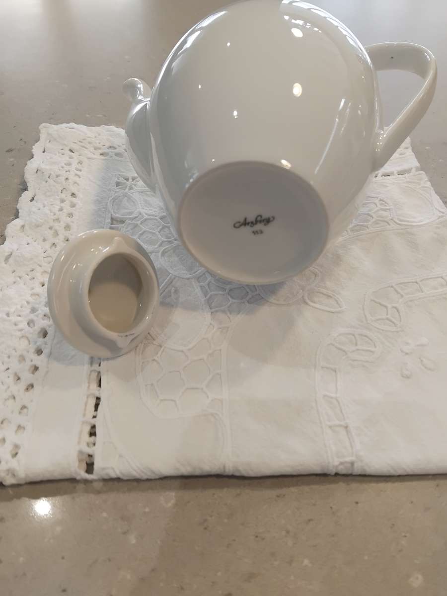 Beautiful Vintage Arsberg Coffee pot made in Germany Circa 1970s No 113.