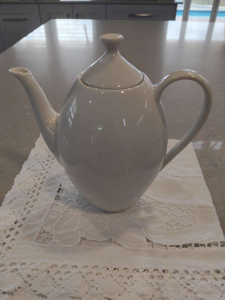 Beautiful Vintage Arsberg Coffee pot made in Germany Circa 1970s No 113.