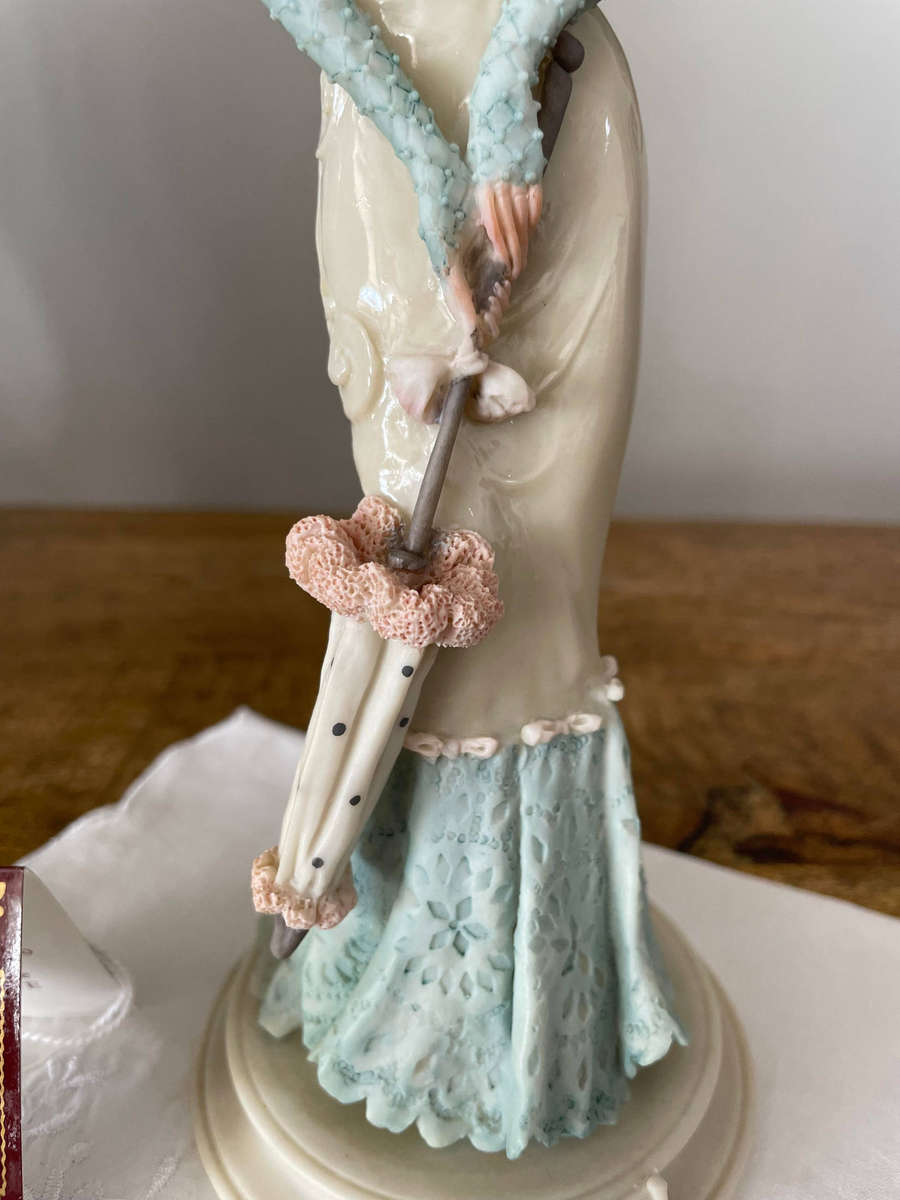 Vintage A Belcari Porcelain Figurine - Italian Lady/ Dear Collection 1988 with original certificate!