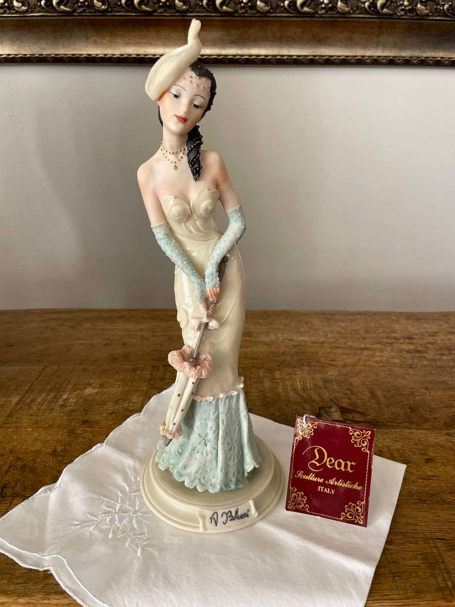 Vintage A Belcari Porcelain Figurine - Italian Lady/ Dear Collection 1988 with original certificate!