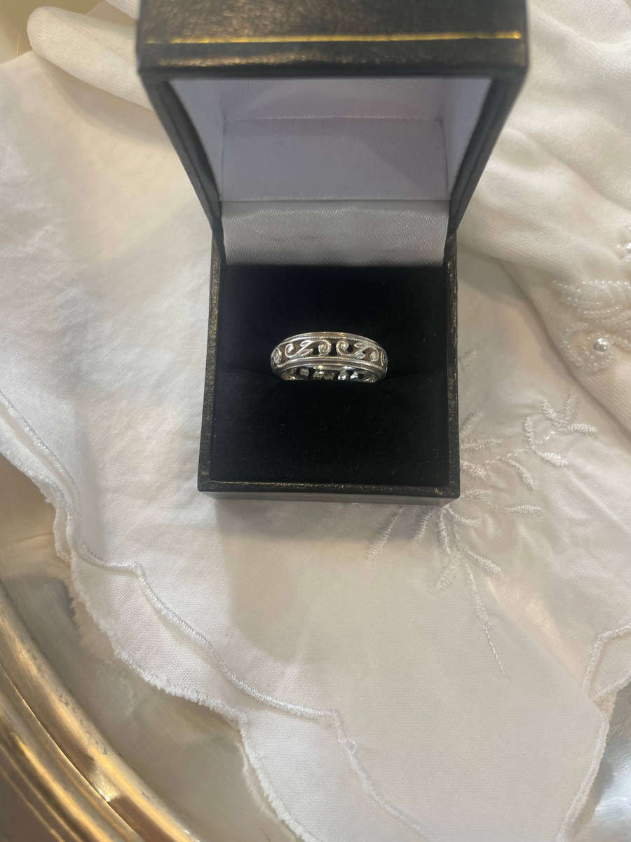 Vintage Scroll/Celtic-inspired Sterling Silver Filigree Band Hallmark STG/925 pure silver post 1970s