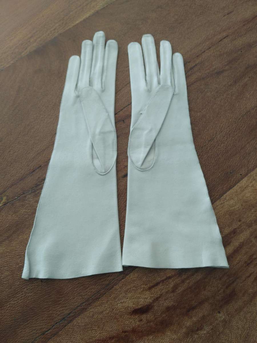 VINTAGE - Opera Length DENT'S D leather gloves foreign "Made in France"