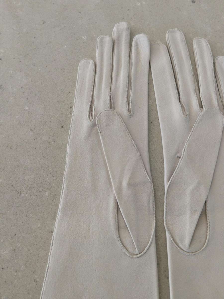 VINTAGE - Opera Length DENT'S D leather gloves foreign "Made in France"