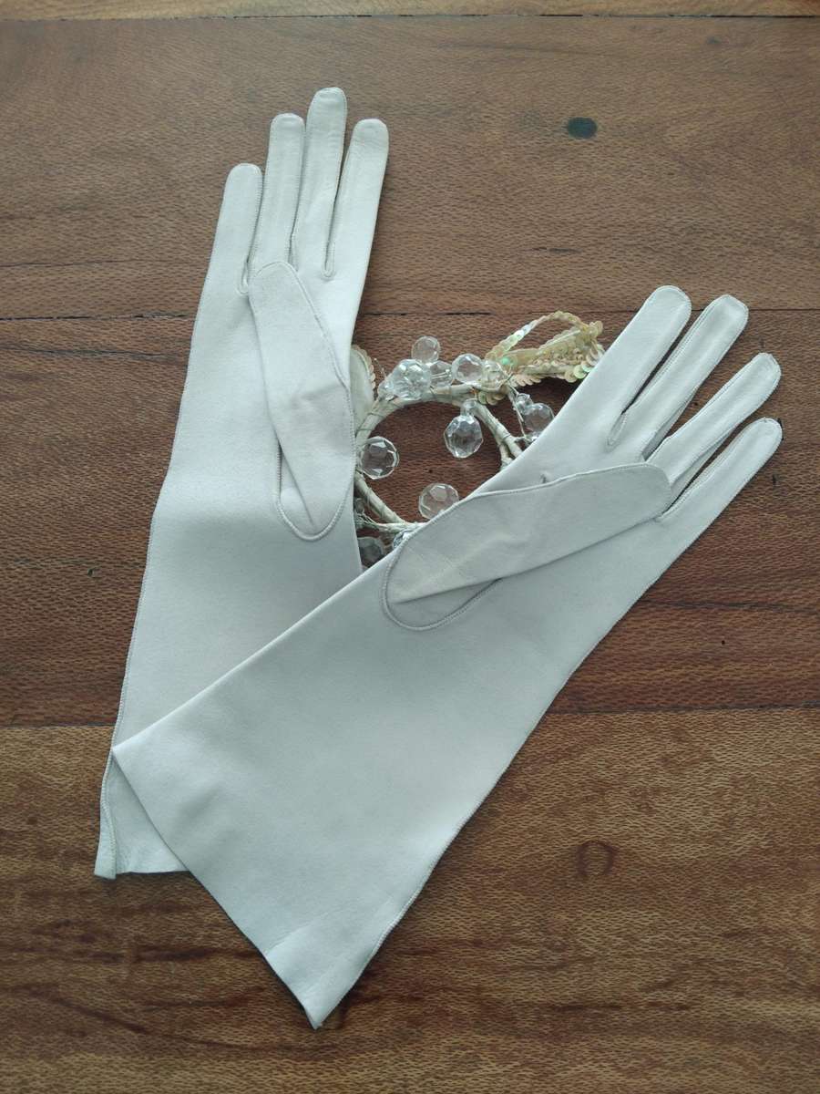VINTAGE - Opera Length DENT'S D leather gloves foreign "Made in France"