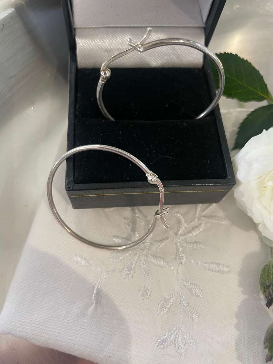 Plain solid 925 sterling silver Hoop earrings.