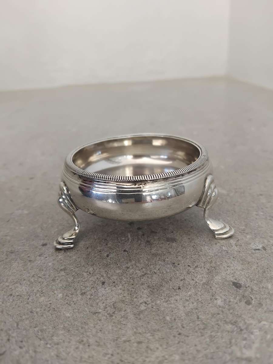 Sterling Silver Hallmarked King George III Antique Salt Cellar London 1764
