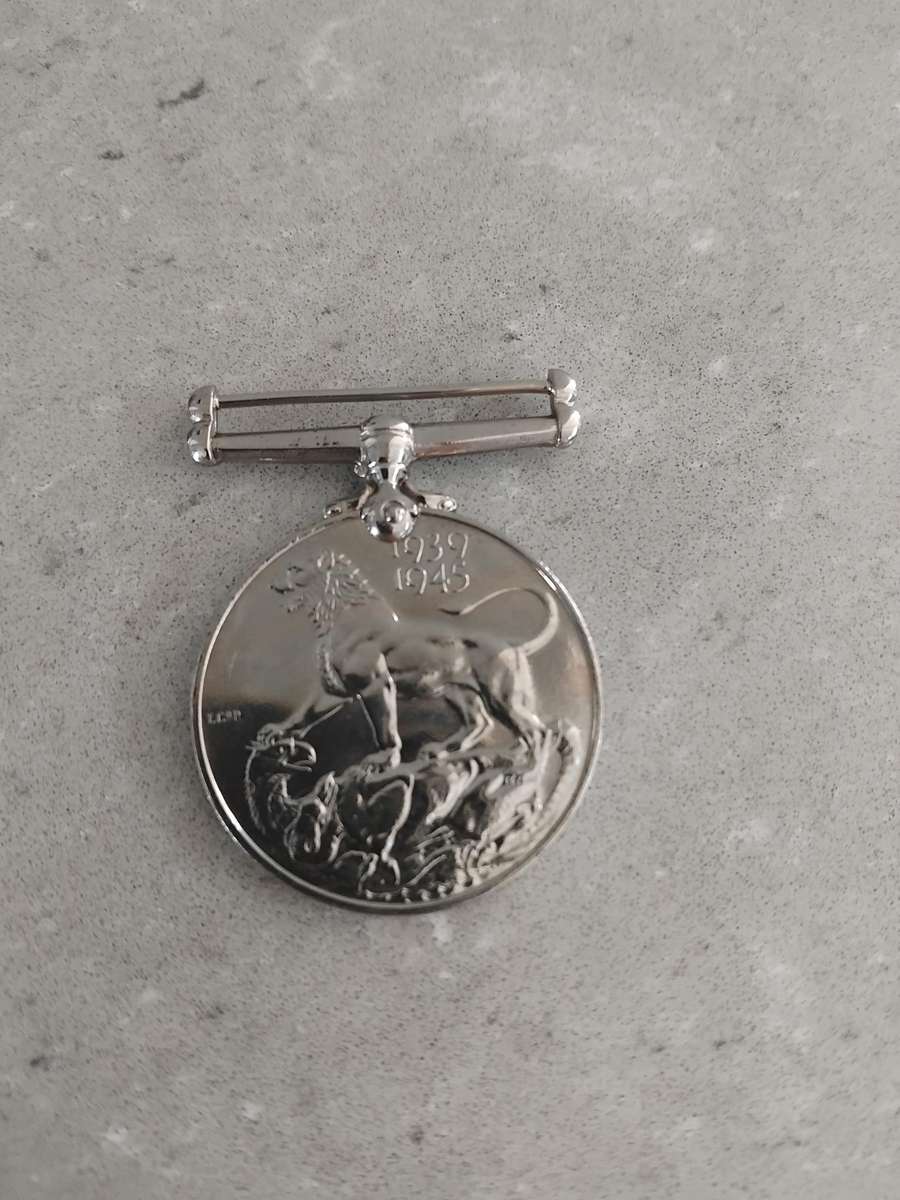 World War 2 1939 - 1945 Medal Awarded to 2 11889 A.S Moolman