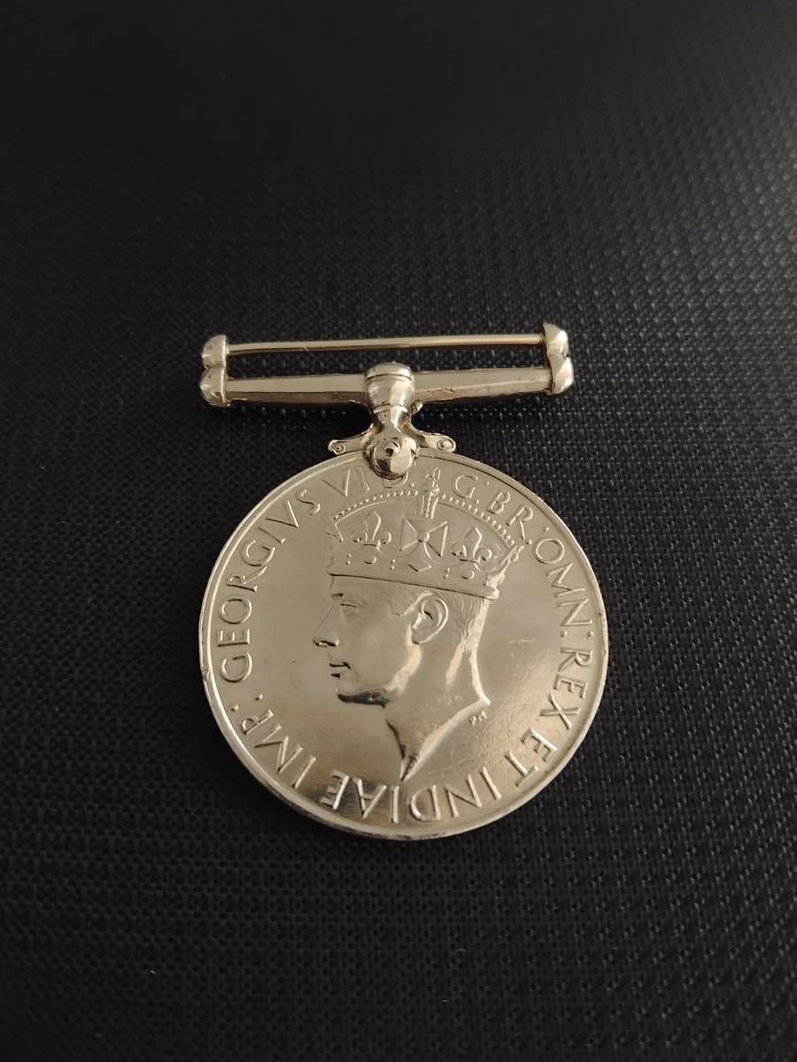 World War 2 1939 - 1945 Medal Awarded to 2 11889 A.S Moolman