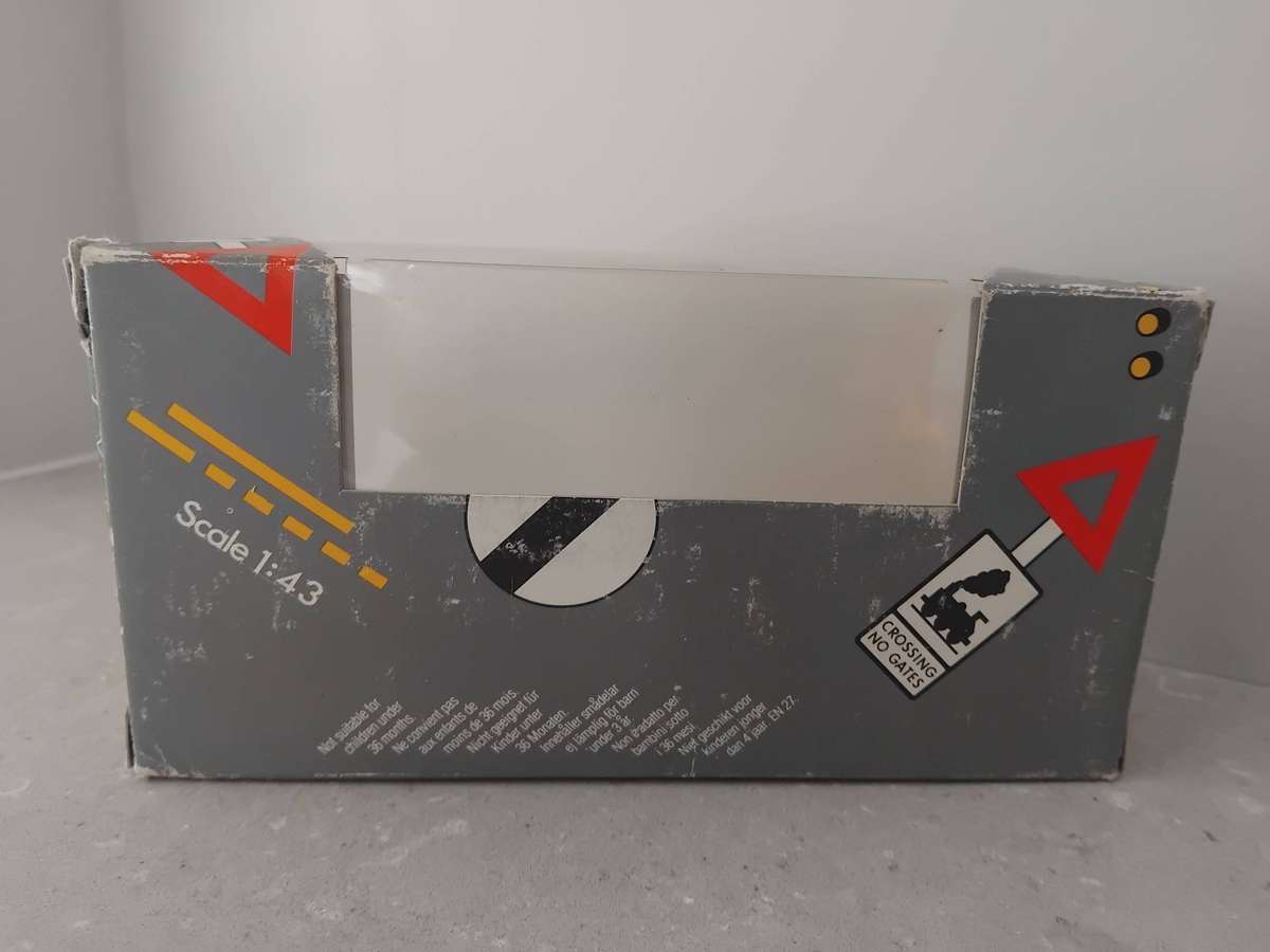 Corgi Classic 1:43 Die Cast 1929 Thornycraft "LYONS' SWISS ROLLS" Delivery Van (C821)