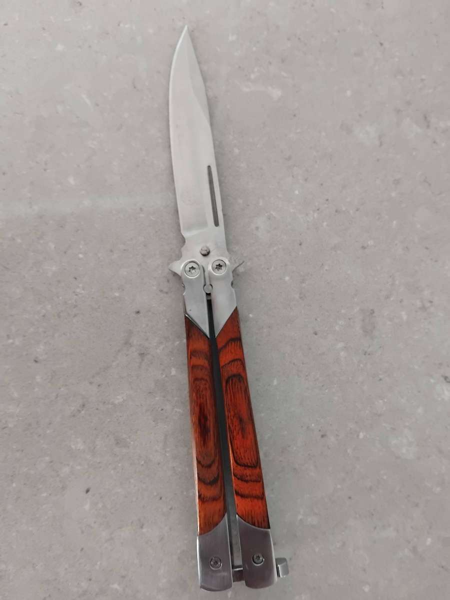 YinXiang Butterfly Knife With Original Pouch