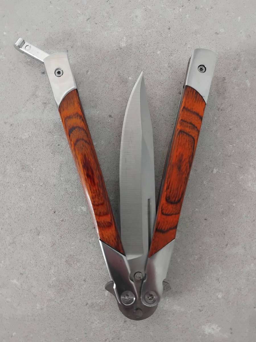 YinXiang Butterfly Knife With Original Pouch