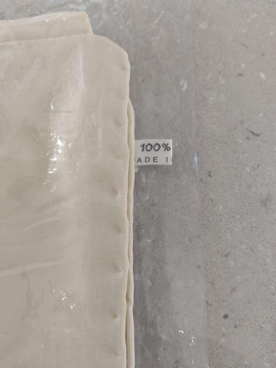 "THE - JAQUAR - COLLECTION" 100% pure silk scarf made in Italy.