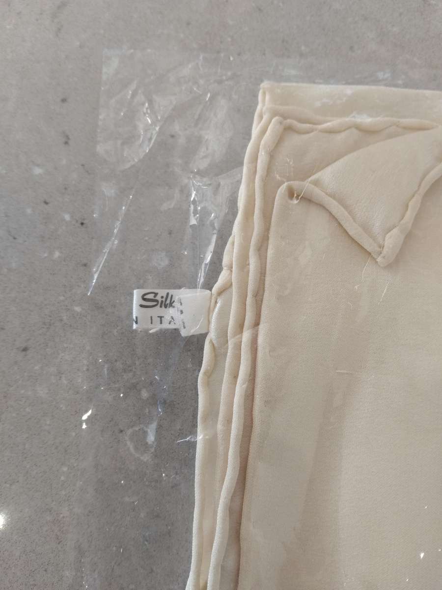 "THE - JAQUAR - COLLECTION" 100% pure silk scarf made in Italy.