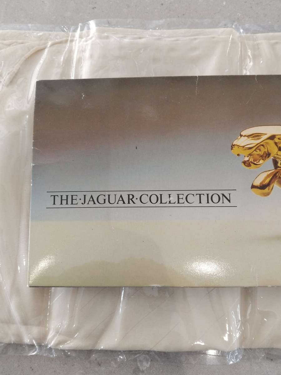"THE - JAQUAR - COLLECTION" 100% pure silk scarf made in Italy.