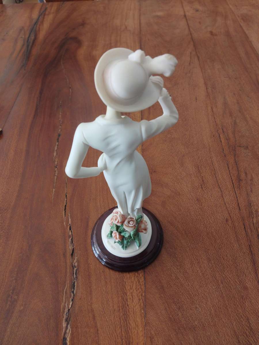 JULIANA Collection - Art Deco Figurine - Girl with a Feather Hat.