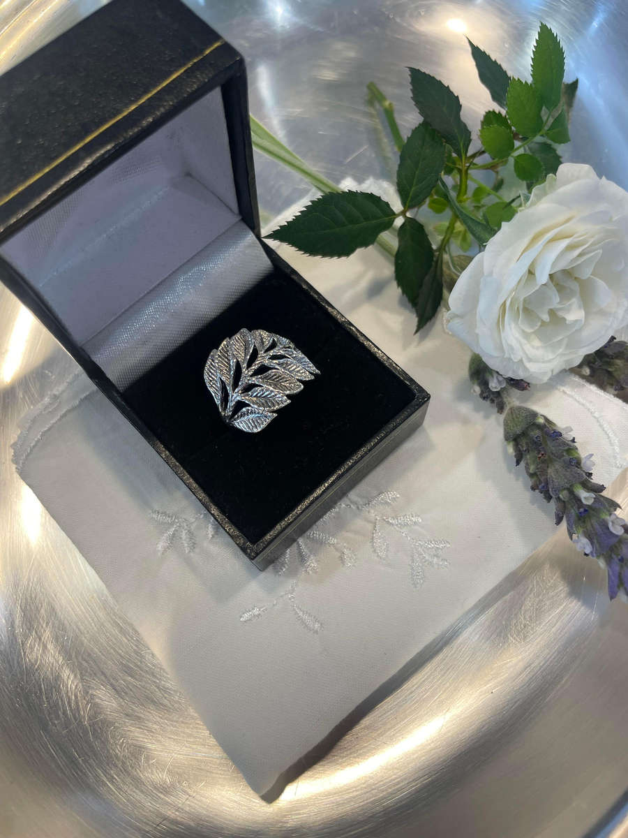 Silver leaf ring crafted from 925 sterling silver.