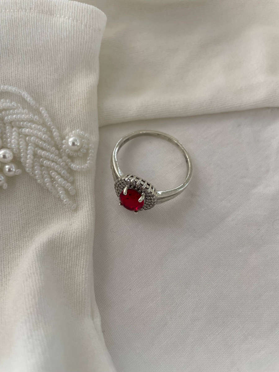 Sterling Silver 925 Split Shank Band & Oval-cut Simulated Ruby and Cubic Zirconia Halo Ring.