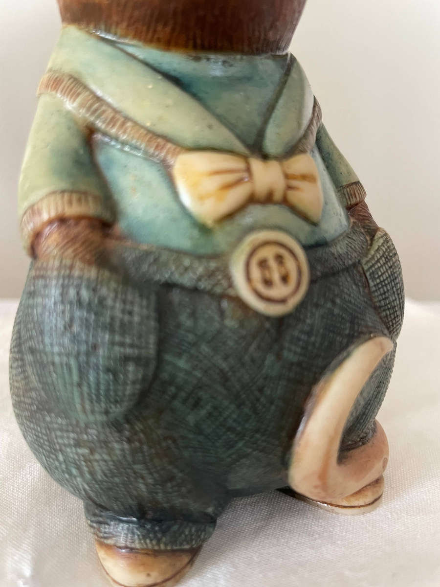 Vintage rare Mouse "Johnny Town-Mouse" figurine from the Country Creatures collection. Signed!