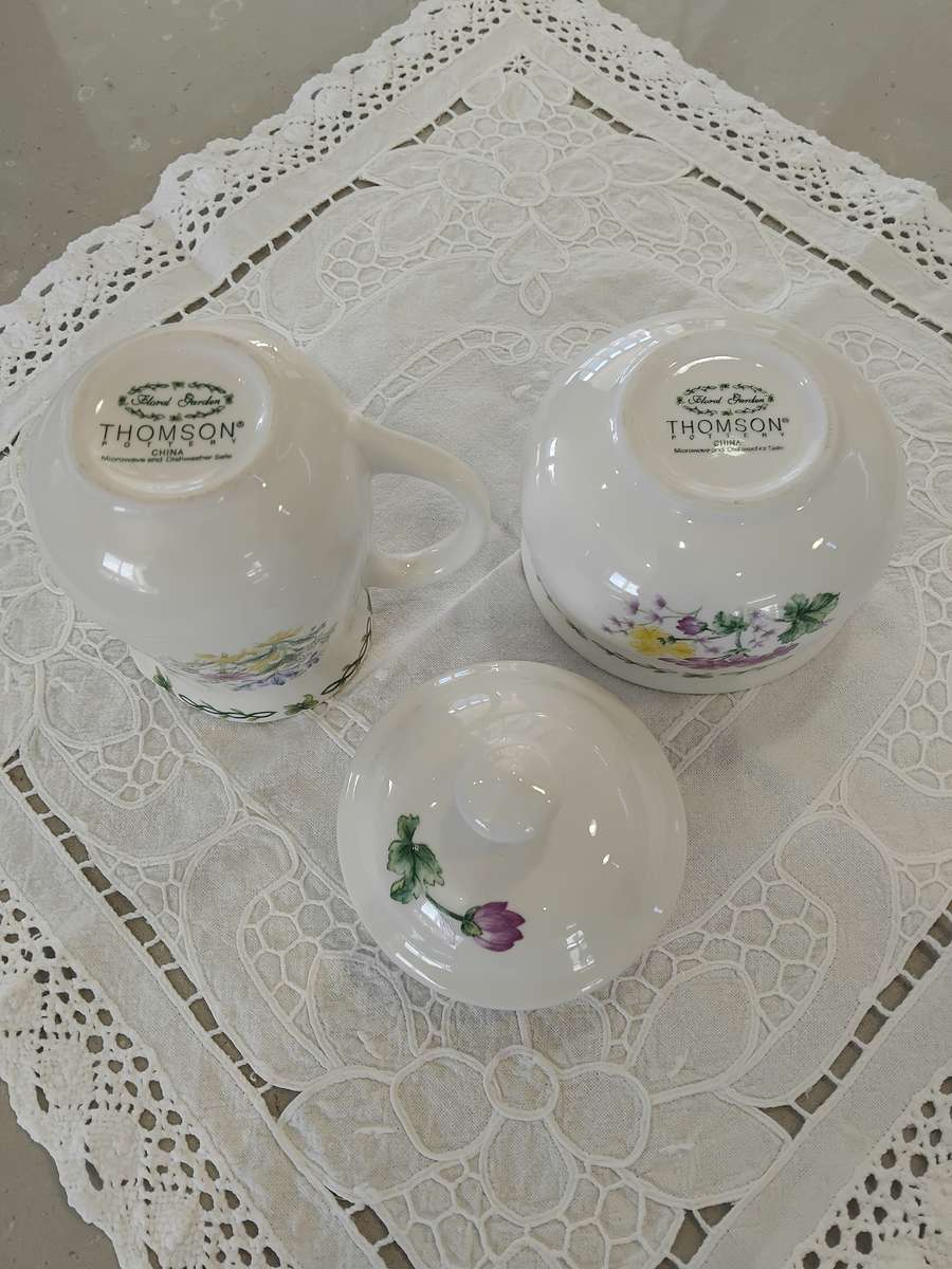 Thomson Pottery Floral Garden Creamer Pitcher And Sugar Bowl Set!