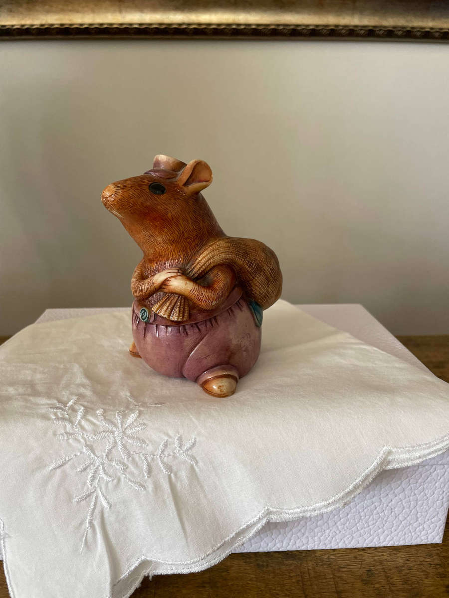 Vintage "Traveller" Mouse Figurine by Country Creatures - Marked