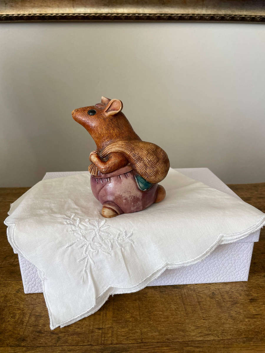 Vintage "Traveller" Mouse Figurine by Country Creatures - Marked