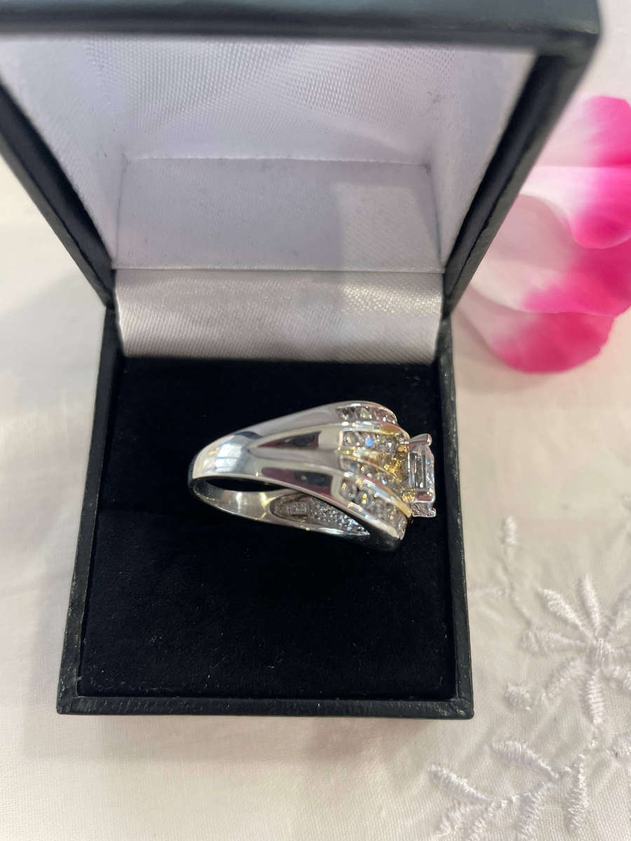 Sterling silver 925 Wedding Bridal Ring Set with Lab-Created Princess Cut CZ