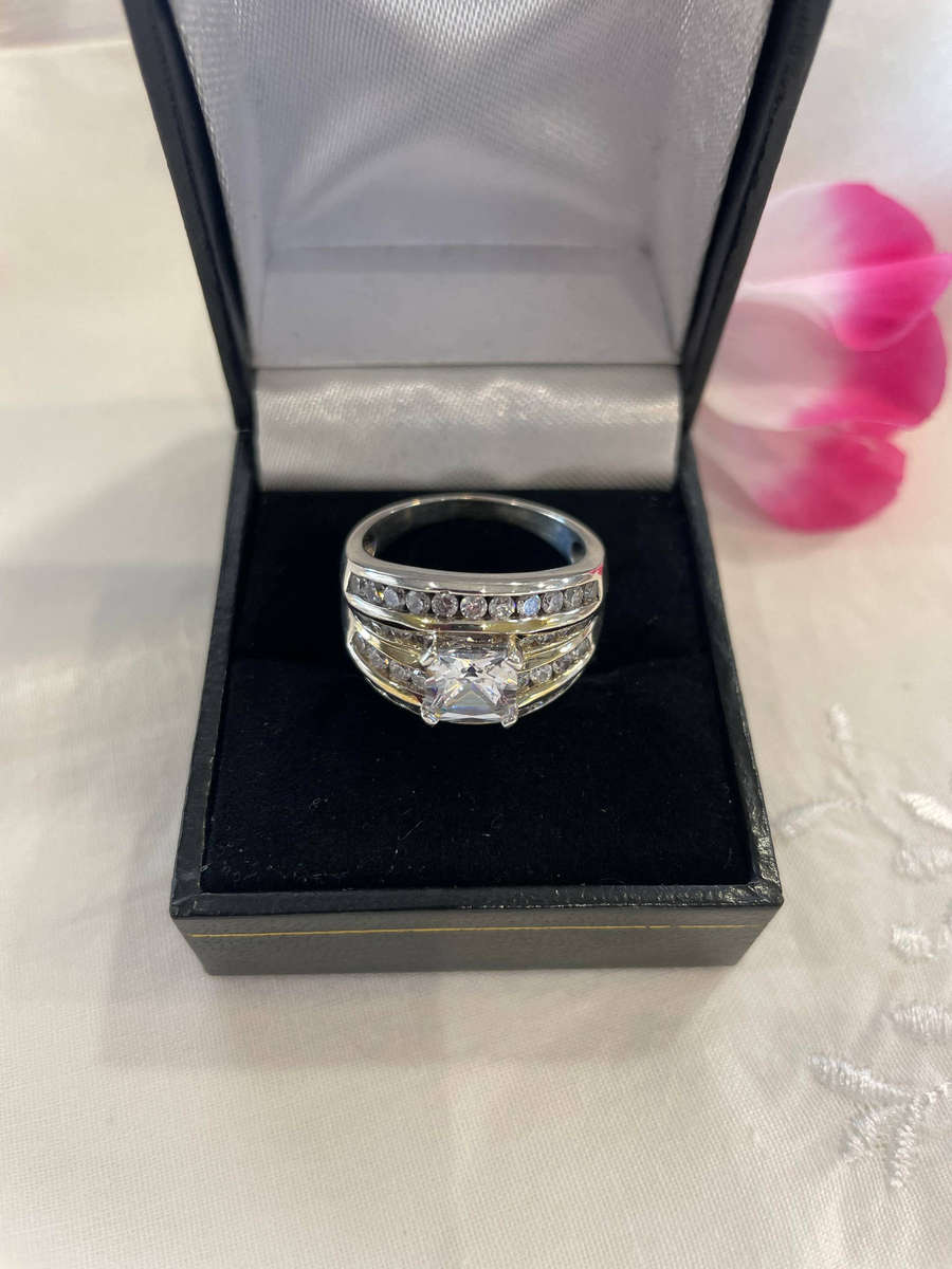 Sterling silver 925 Wedding Bridal Ring Set with Lab-Created Princess Cut CZ