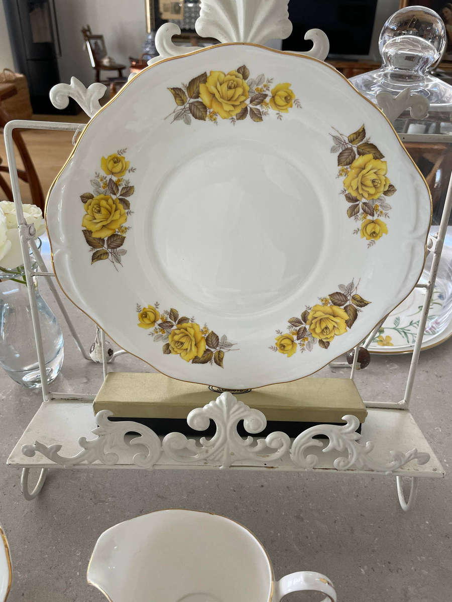 Vintage Queen Anne Bone China - Cake Server, 6 Cake Plates, 3 Cups & 6 Saucers, Creamer