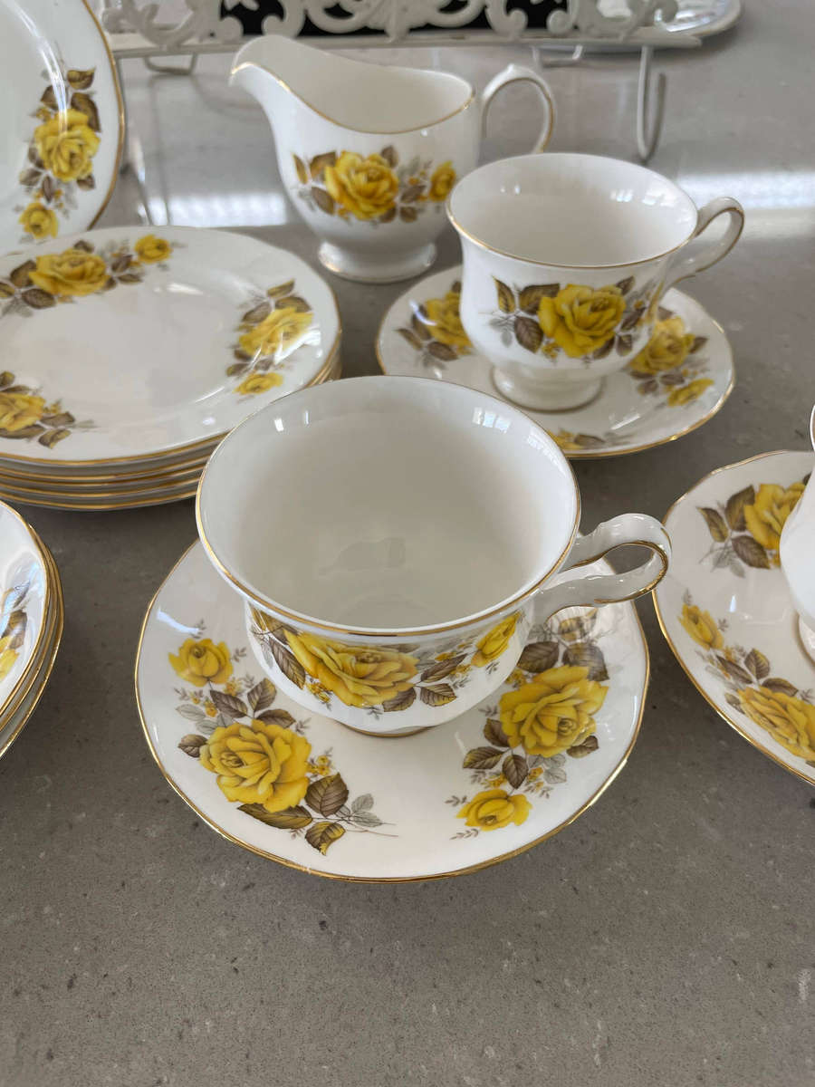 Vintage Queen Anne Bone China - Cake Server, 6 Cake Plates, 3 Cups & 6 Saucers, Creamer