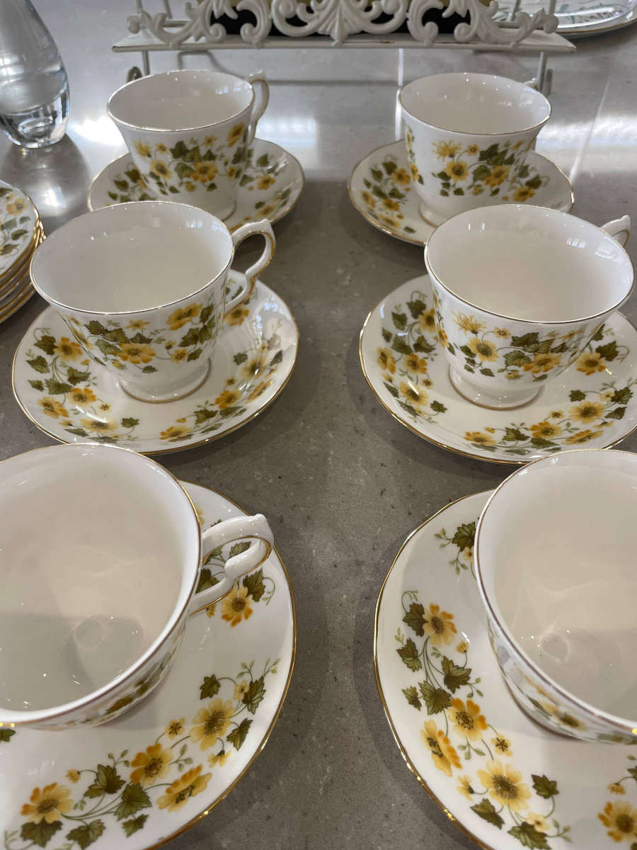 Queen Anne Bone China Footed Cup and Saucer set of 6 & 6 cake plates.  Nr - 8643 Yellow Fowers!!!!