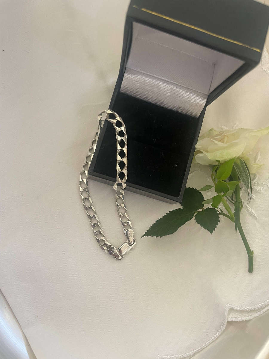 Mens's/Lady's 6mm curb link bracelet Sterling Silver 925 made in Italy.