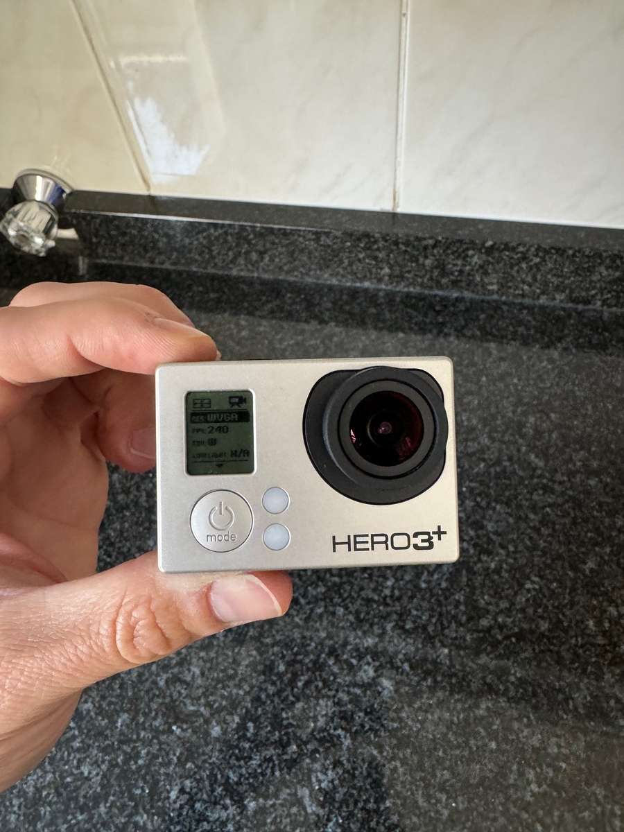 GoPro HERO 3+ Black Edition + Screen + WiFi remote + Harness equipment + MicroSD card (64Gb)