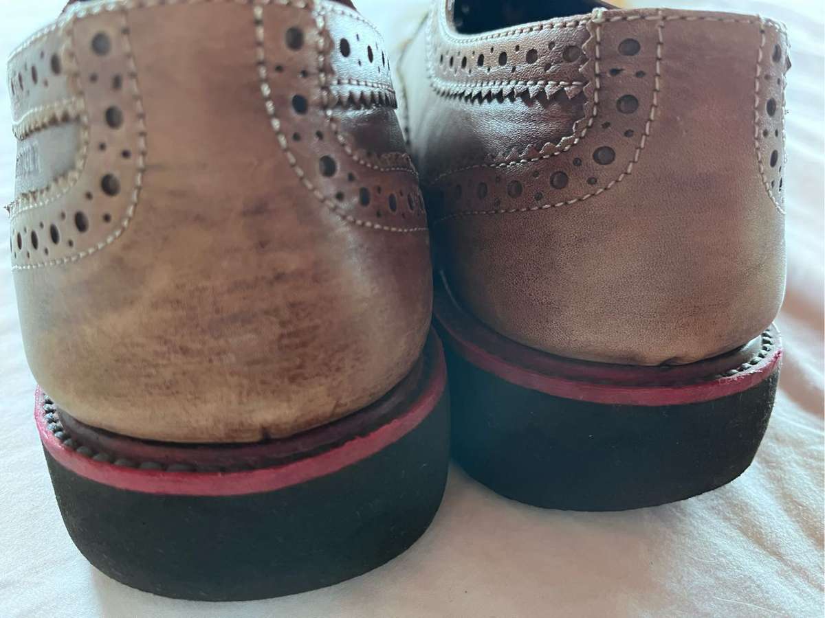 Pringle 100% leather mens shoes (size 10)