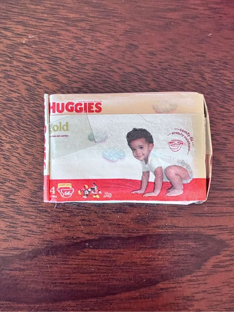 Little Shop huggies mini tot Checkers (previous series, no coll card)