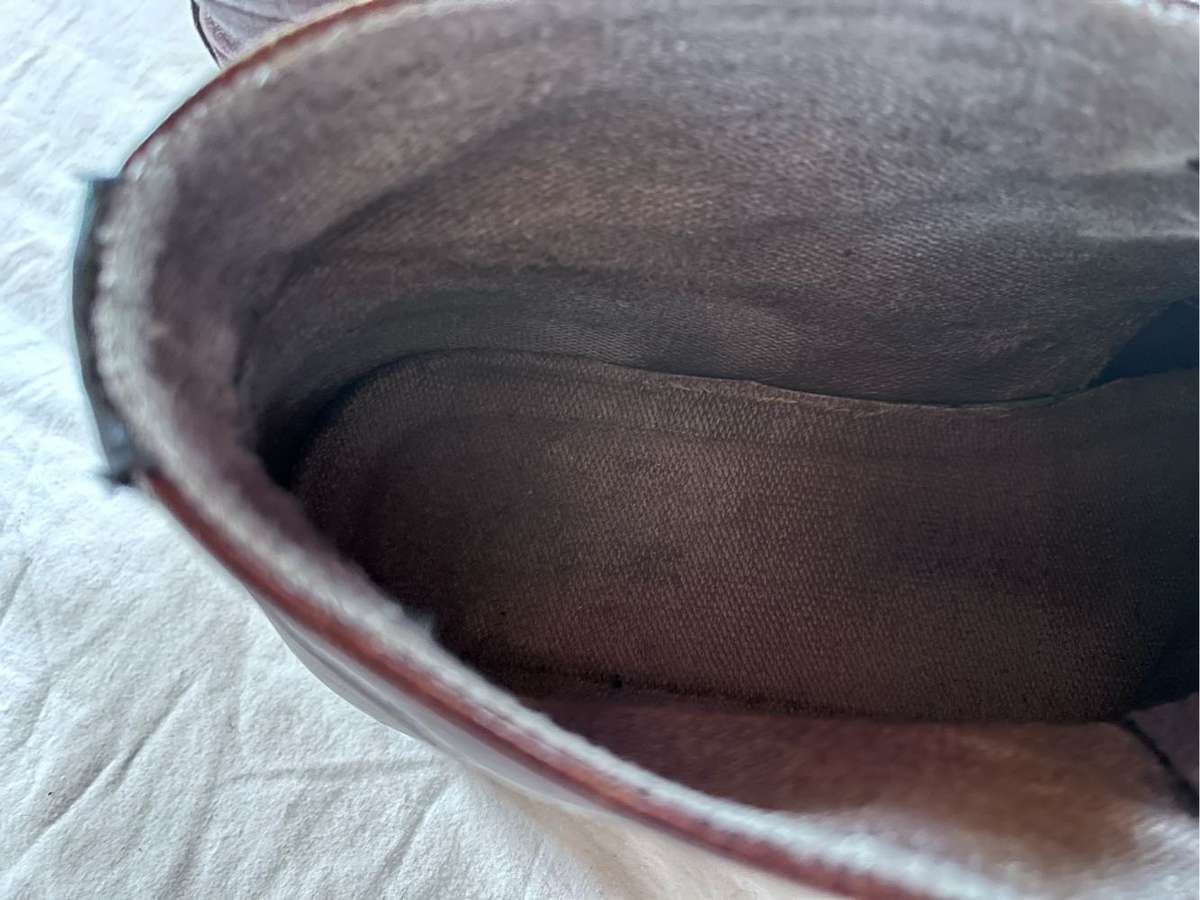 100% leather Rockfort boots mens (size 10, brown)