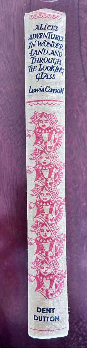 Alices Adventures in Wonderland and through the looking glass - Lewis Carroll (1957)