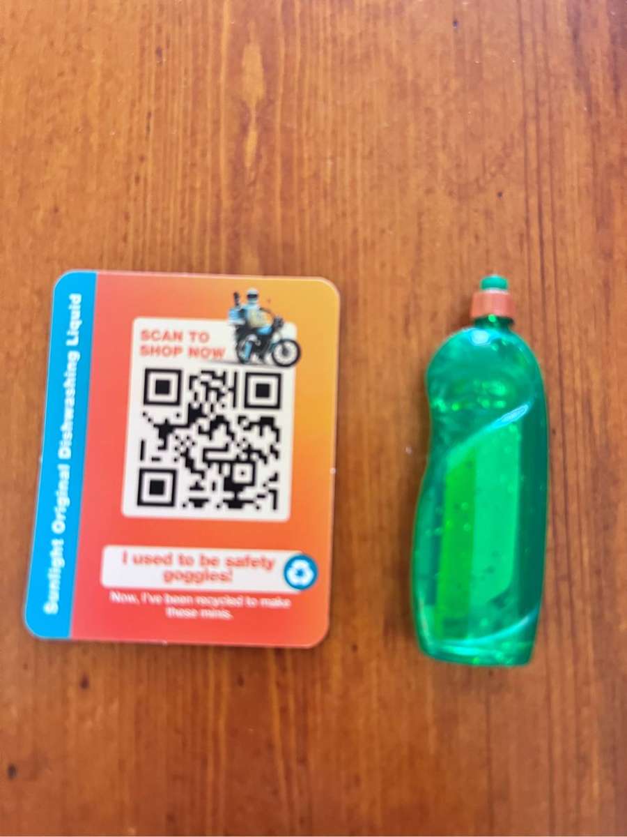 Little Shop Checkers sunlight liquid sparkle