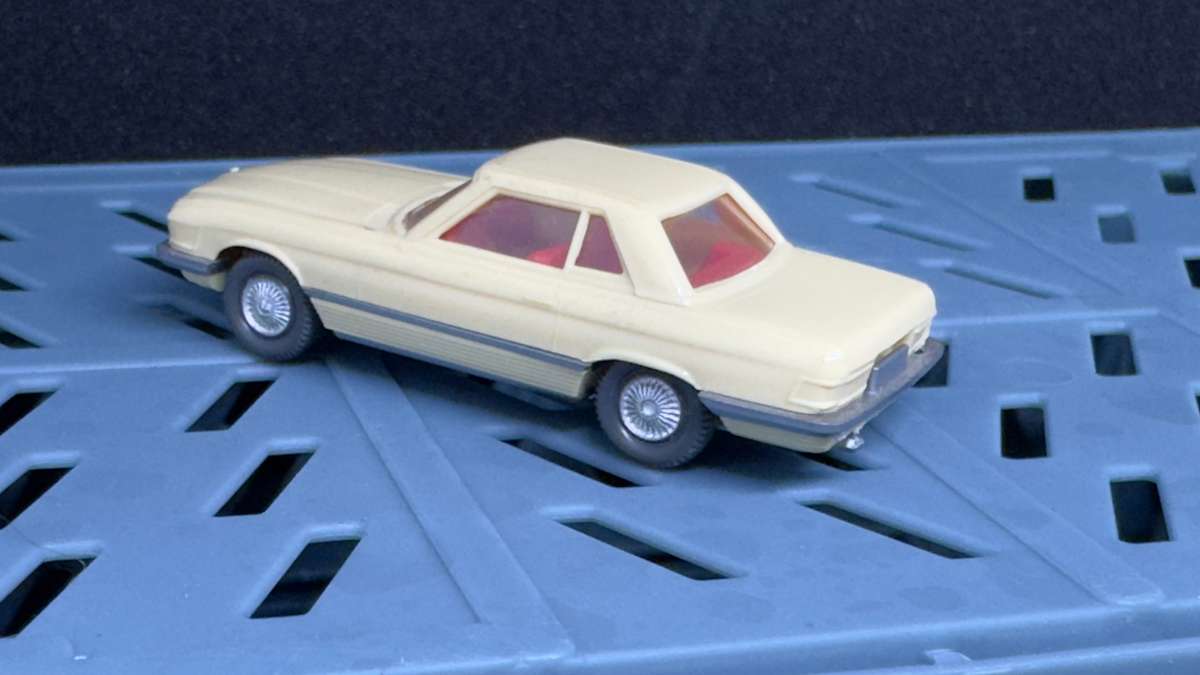 Mercedes Benz 350 SL