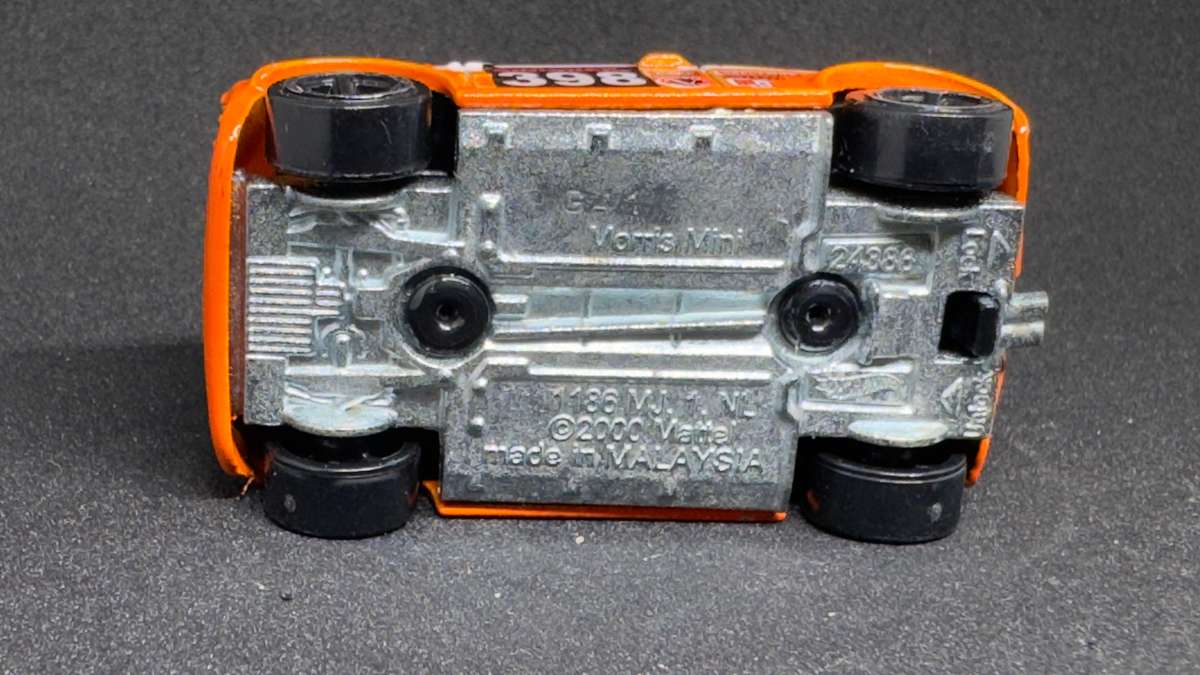 Morris Min1 (Loose) - 2015 Hot Wheels HW Off-Road Road Rally