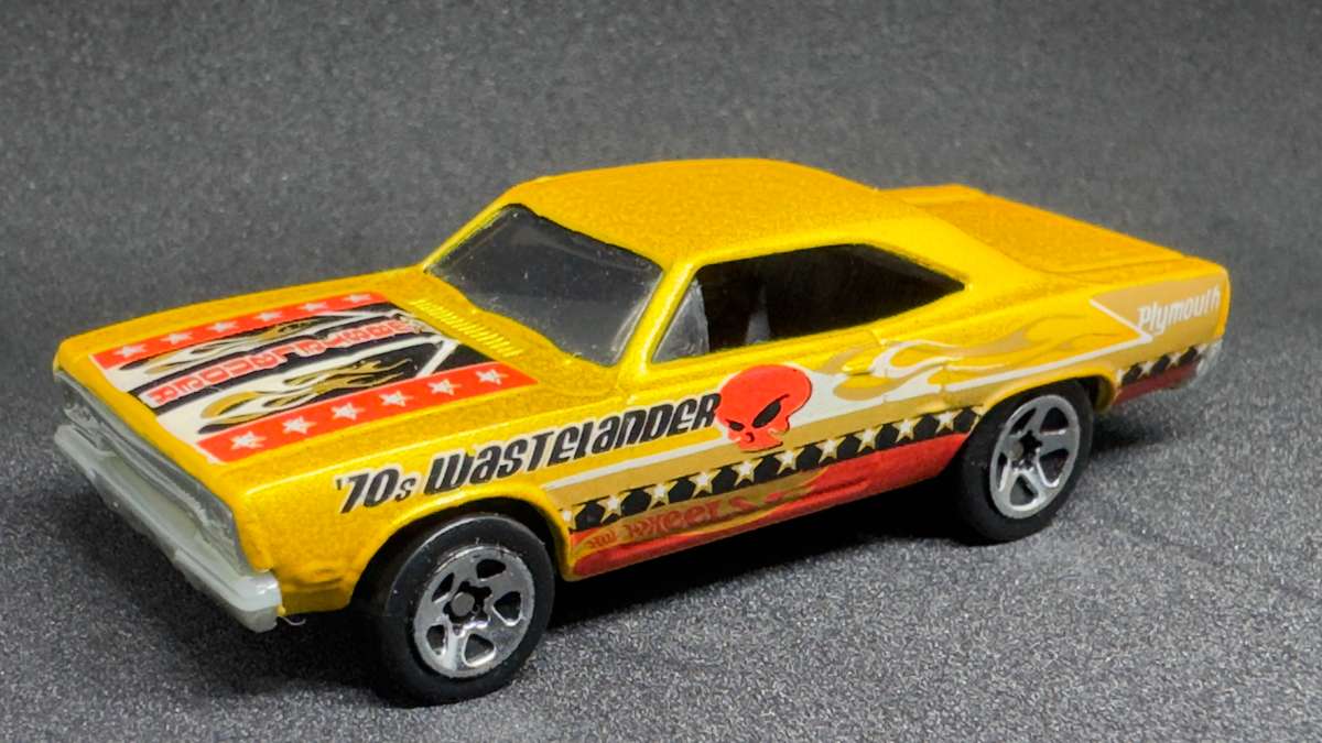 1970 Plymouth Road Runner (Loose) - 2004 Wastelanders