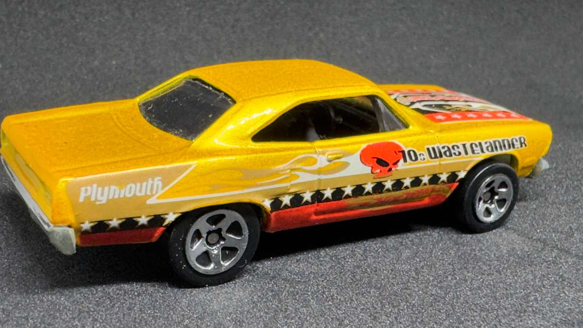 1970 Plymouth Road Runner (Loose) - 2004 Wastelanders