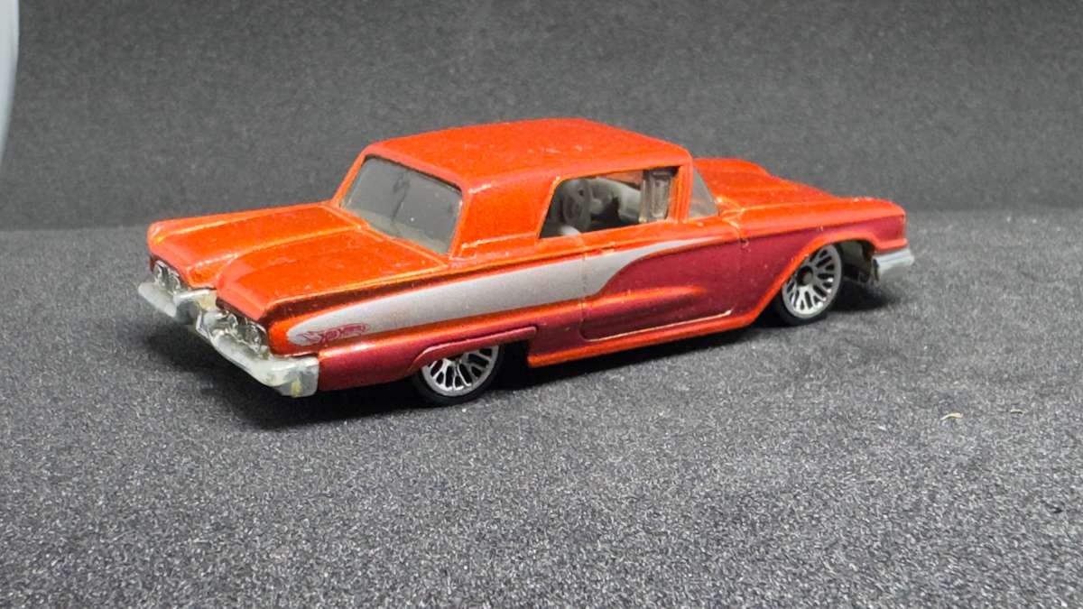 '58 Ford Thunderbird - 2005 Hot Wheels #181