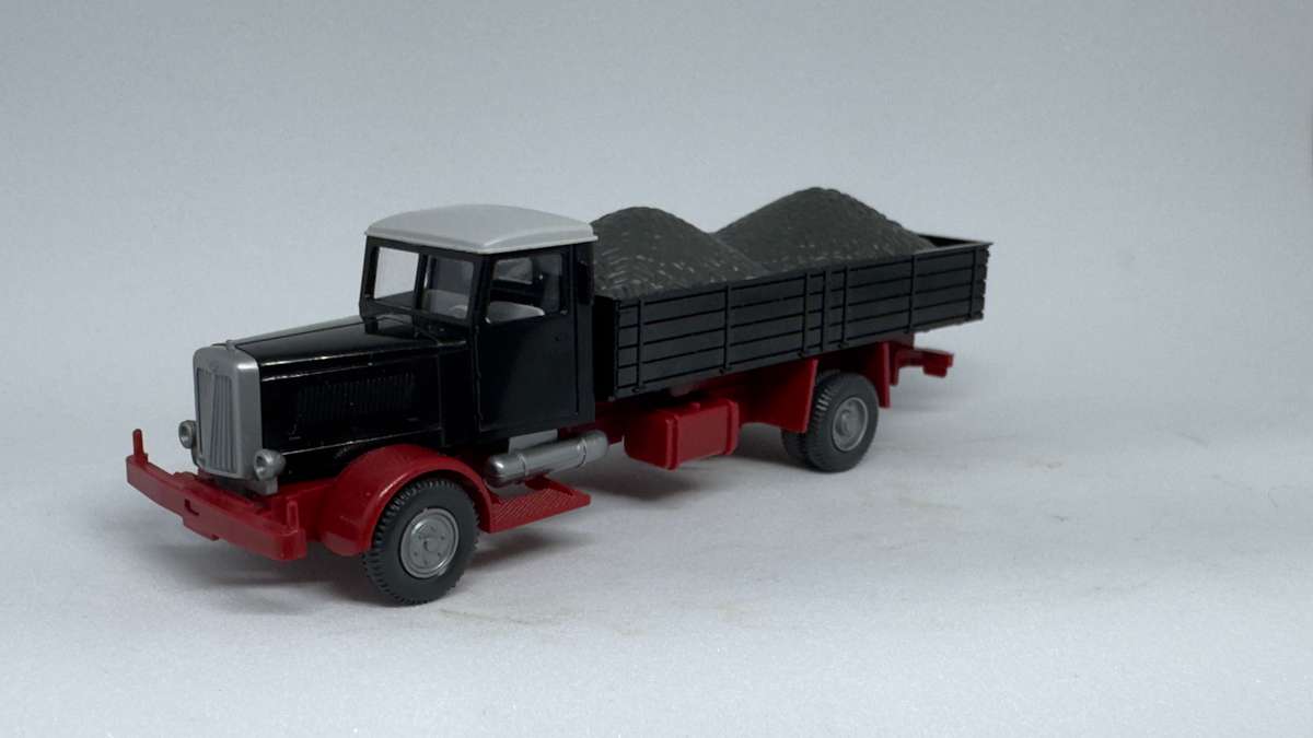 Coal Truck (Wiking)
