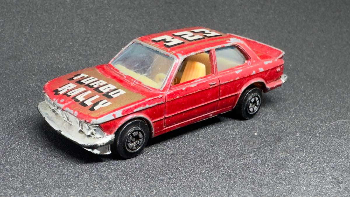 BMW 320i Turbo Rally