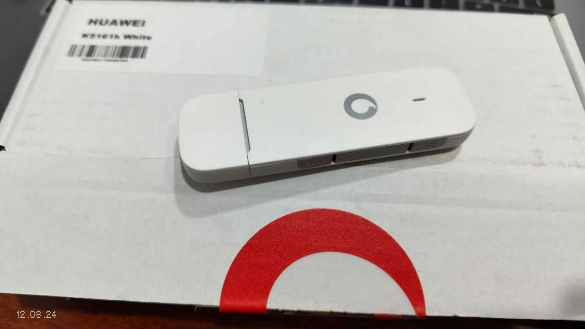 Boxed Huawei 4G USB Dongle - K5161H | Open to all Networks
