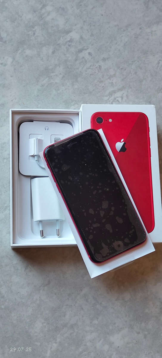 Apple iPhone 8 64GB Red colour