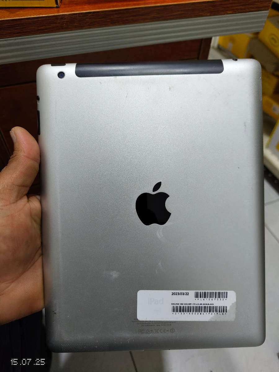 iPad 3  32GB CELL+WIFI silver color