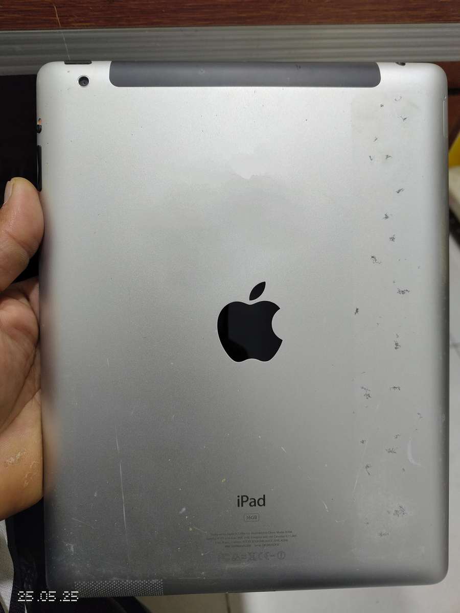 Apple iPad 2 16GB Cellular + WiFi Silver